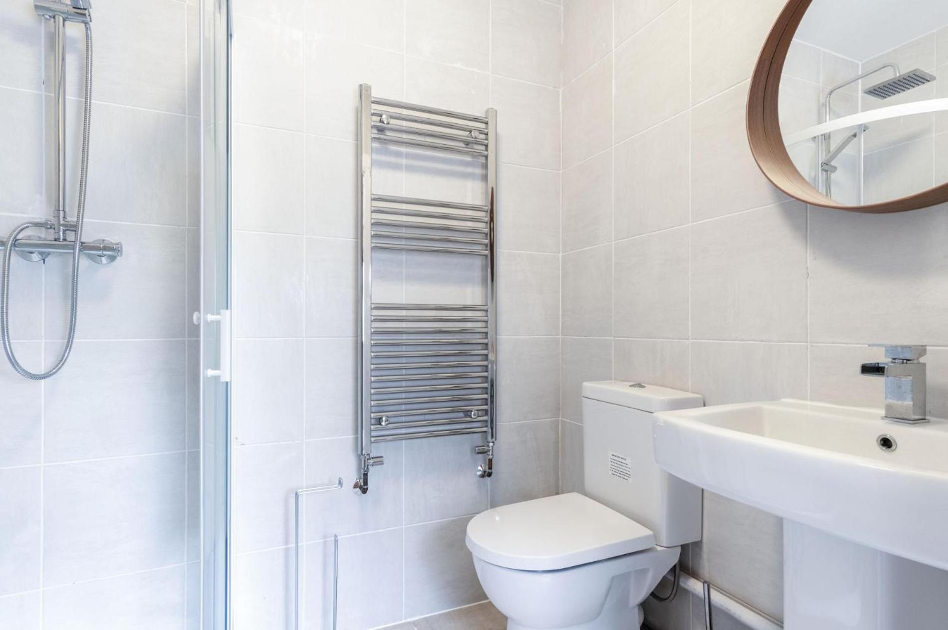 Harbour View - 2 Bedroom Apartment - Милфорд-Хейвен Экстерьер фото